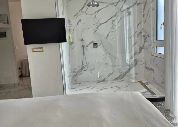 Eveline Portosole Отель Санремо