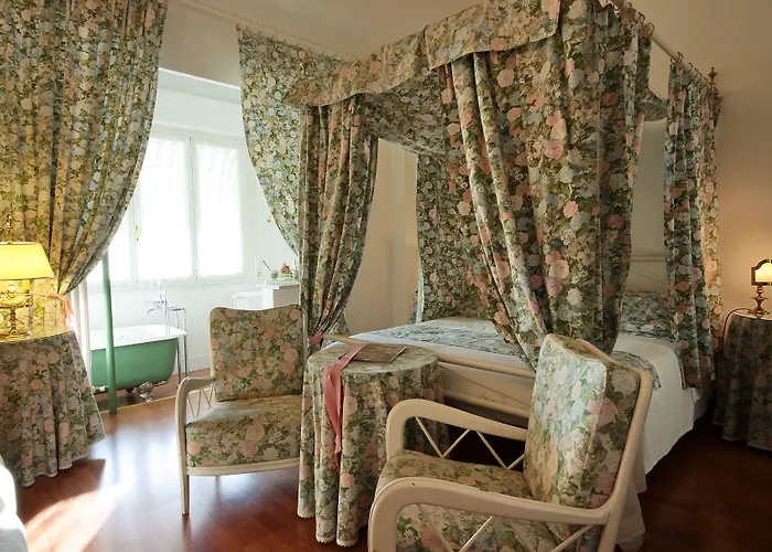 Отель Eveline Portosole Санремо