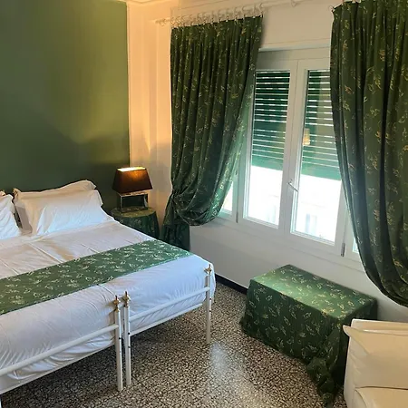 Eveline Portosole Hotel
