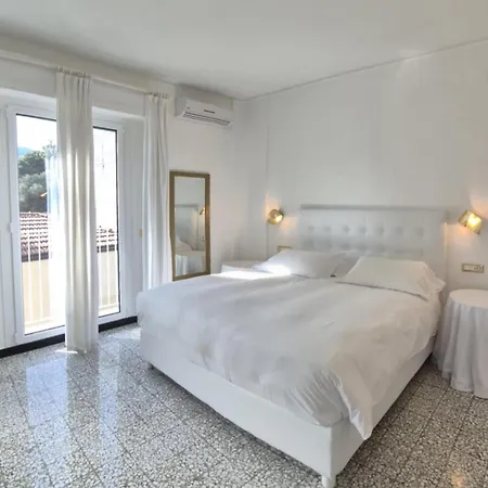 Szálloda Eveline Portosole 4*