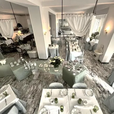 Eveline Portosole Санремо