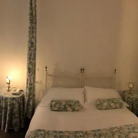 Eveline Portosole Отель