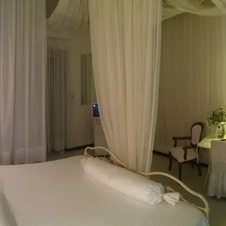 Отель Eveline Portosole Санремо