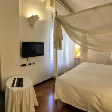 Eveline Portosole Отель 4*